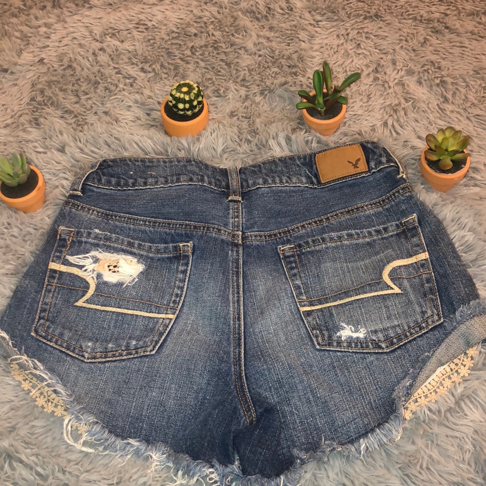 American Eagle Shorts - Picture 2 of 4